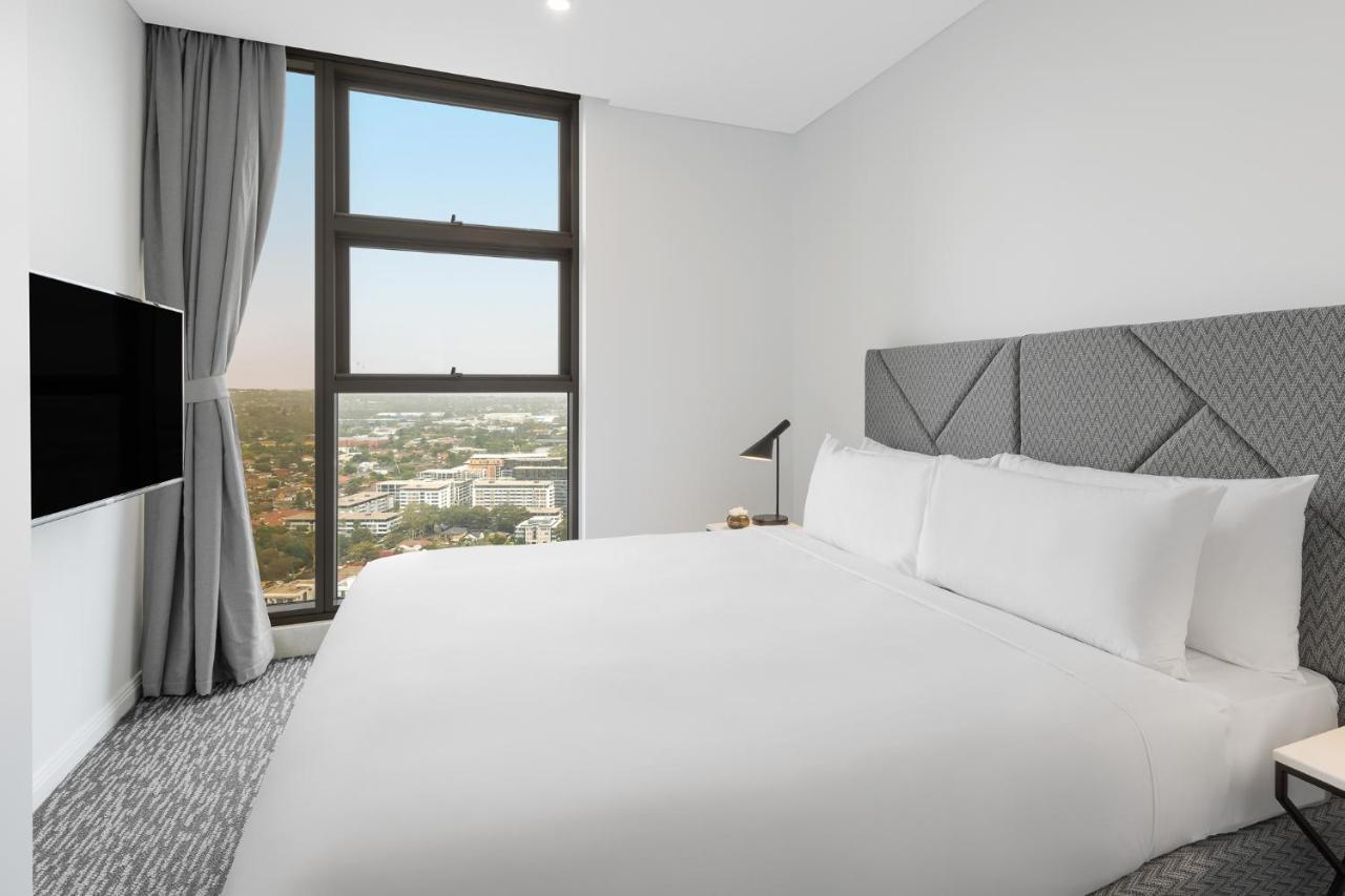 Meriton Suites George Street, Parramatta Сидни Екстериор снимка