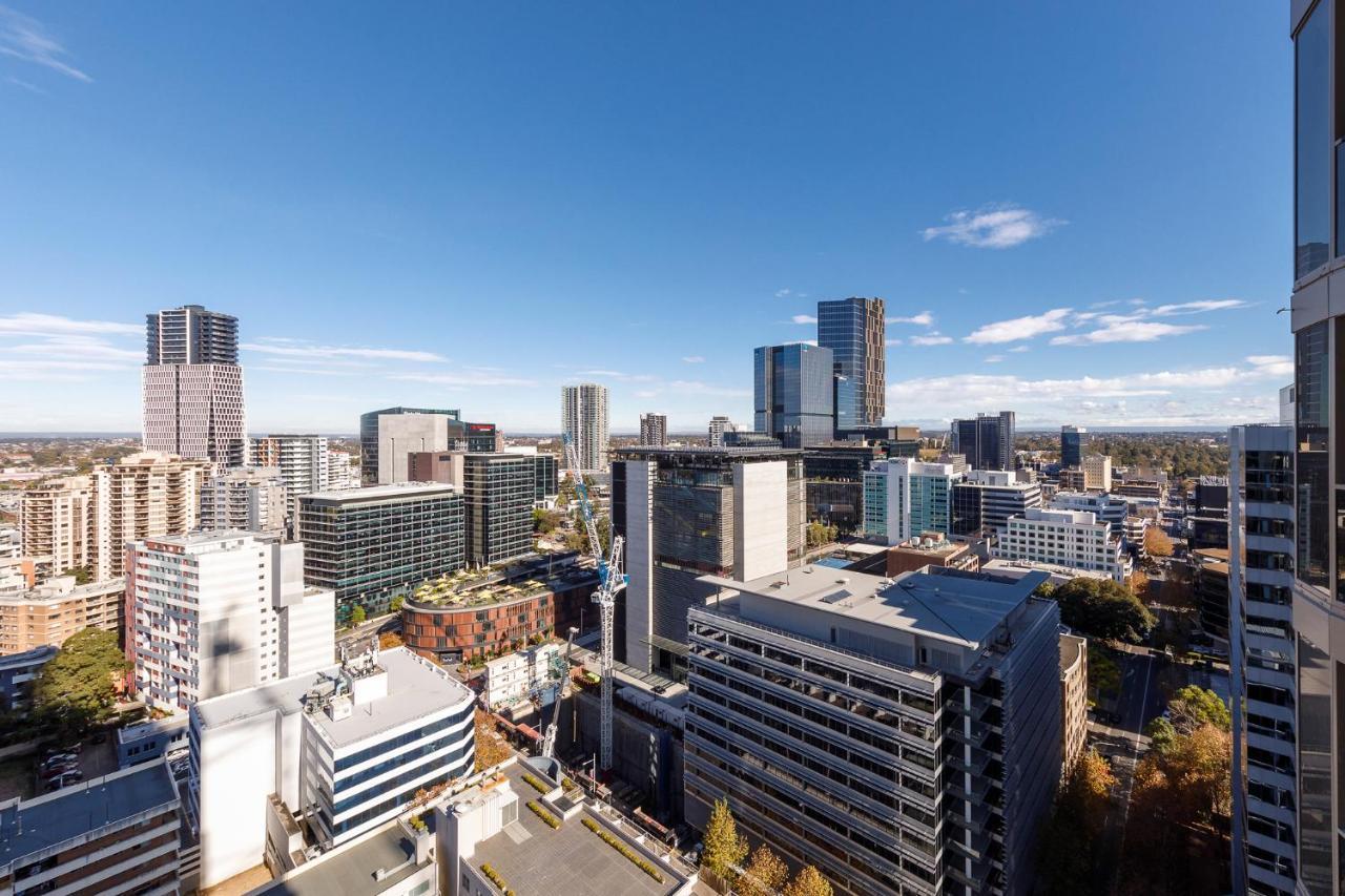 Meriton Suites George Street, Parramatta Сидни Екстериор снимка