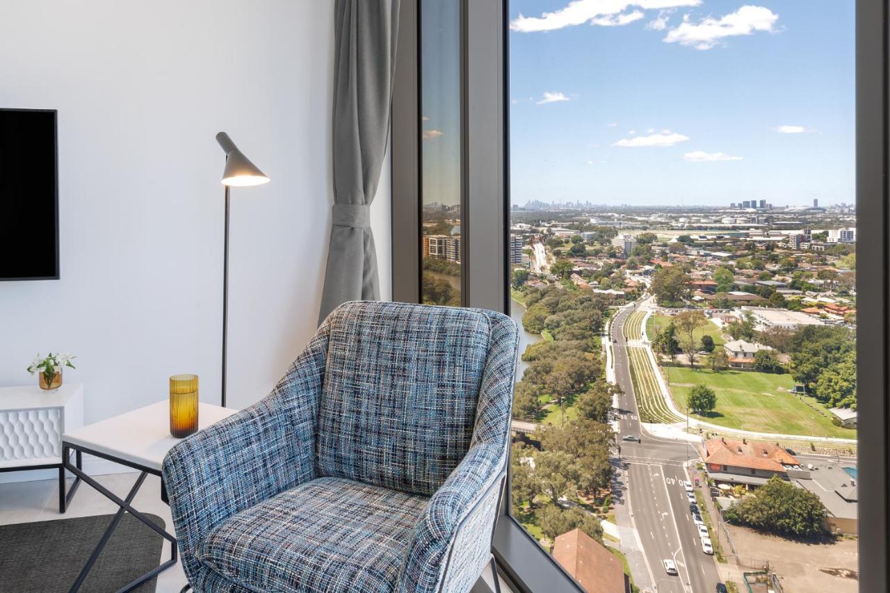 Meriton Suites George Street, Parramatta Сидни Екстериор снимка