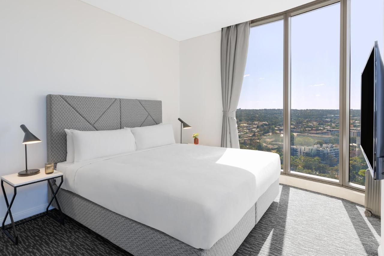 Meriton Suites George Street, Parramatta Сидни Екстериор снимка