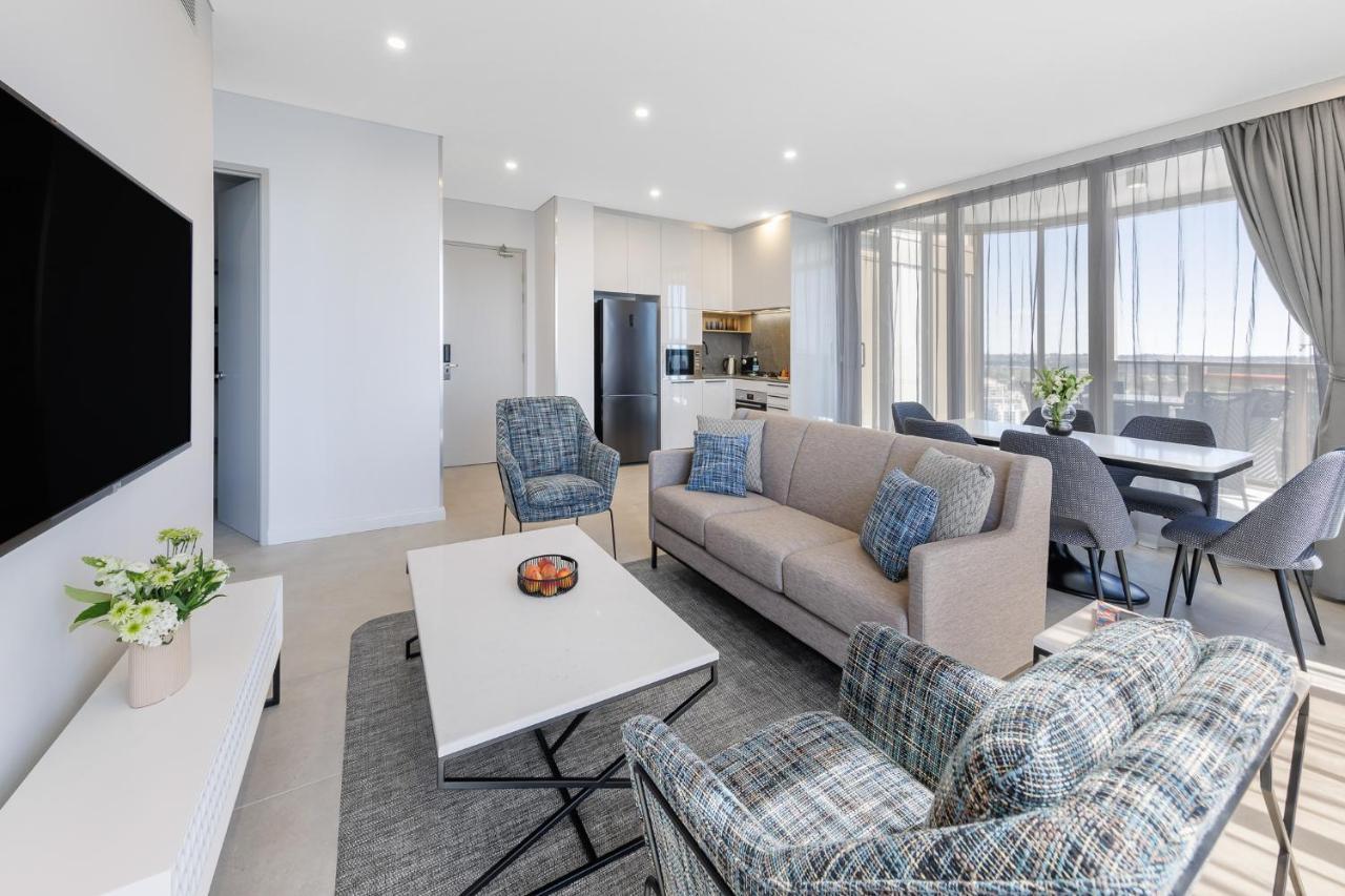 Meriton Suites George Street, Parramatta Сидни Екстериор снимка