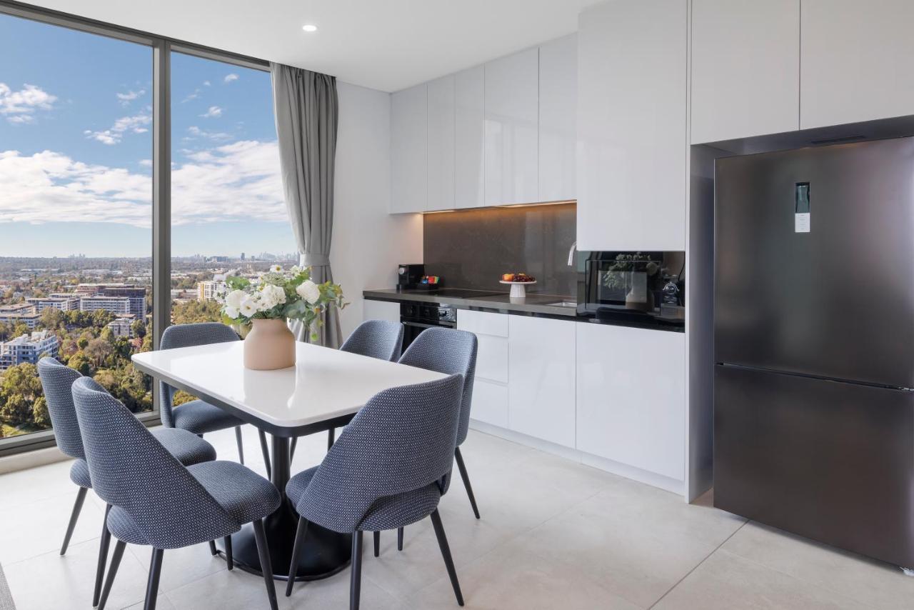 Meriton Suites George Street, Parramatta Сидни Екстериор снимка