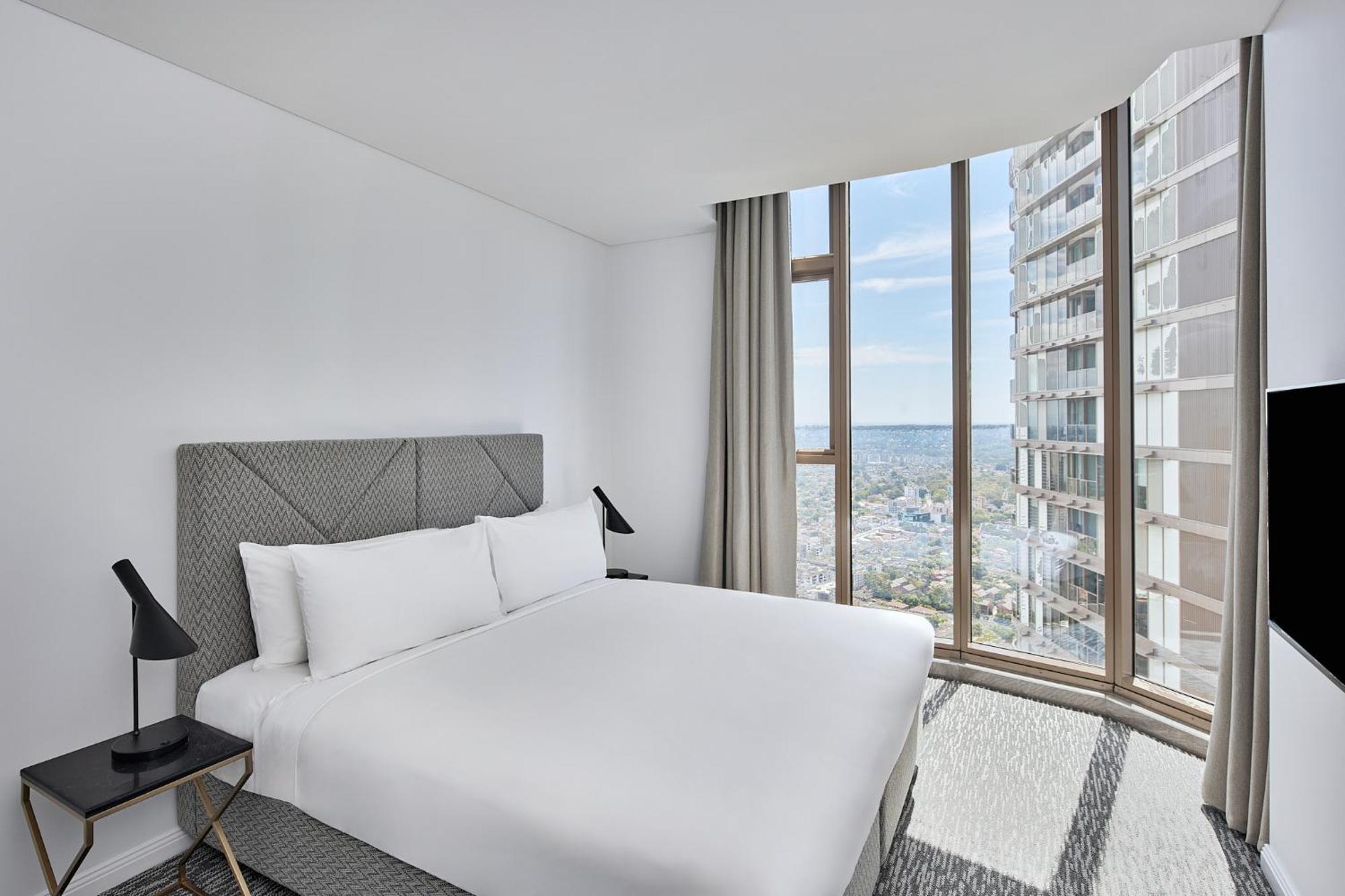 Meriton Suites George Street, Parramatta Сидни Екстериор снимка