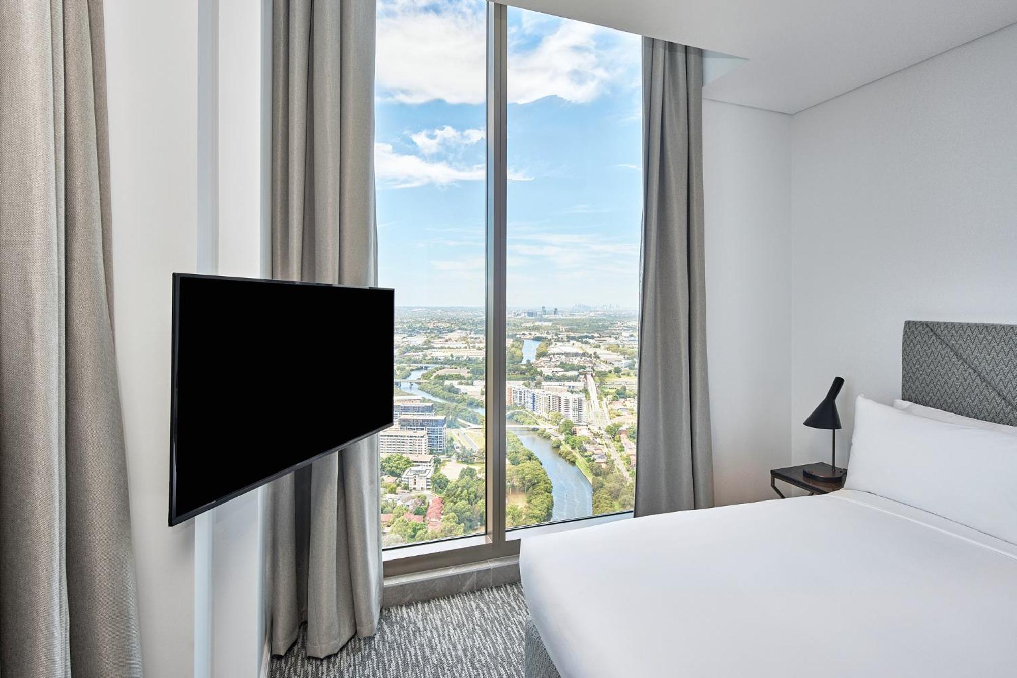 Meriton Suites George Street, Parramatta Сидни Екстериор снимка