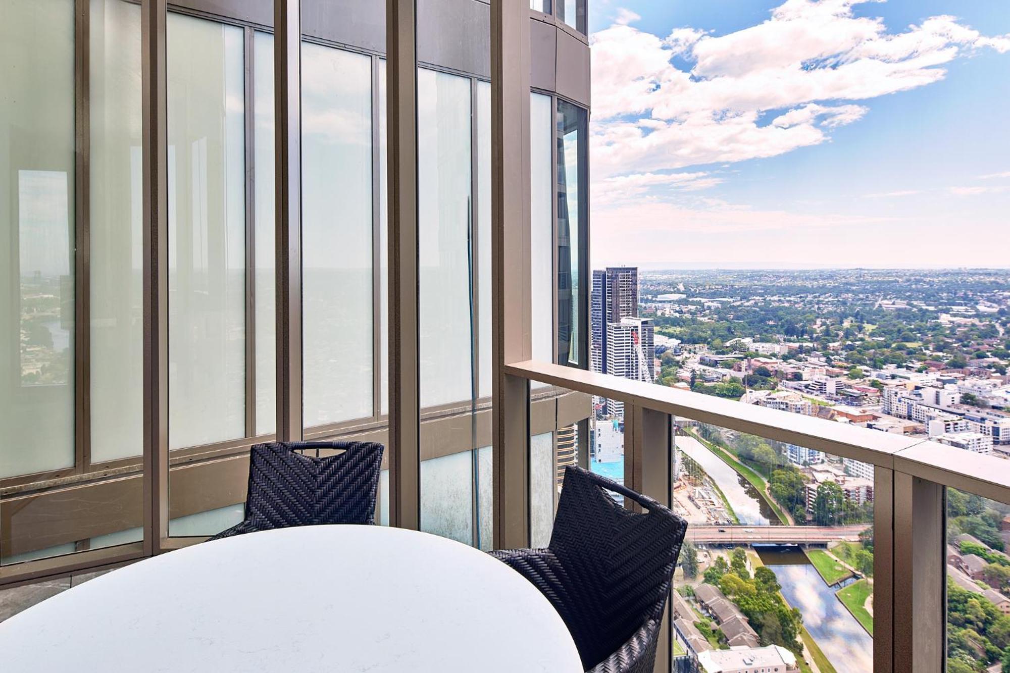 Meriton Suites George Street, Parramatta Сидни Екстериор снимка