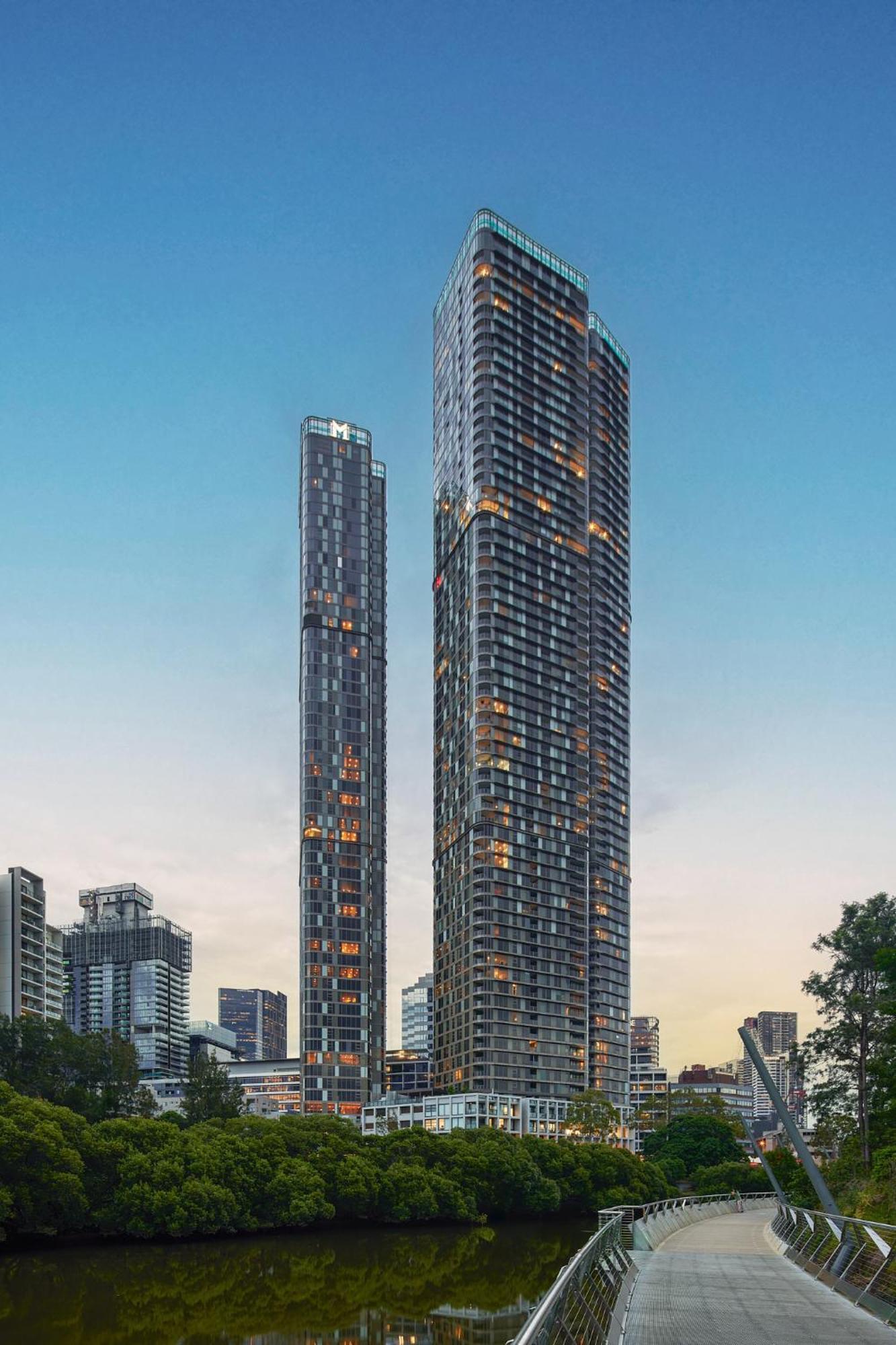 Meriton Suites George Street, Parramatta Сидни Екстериор снимка