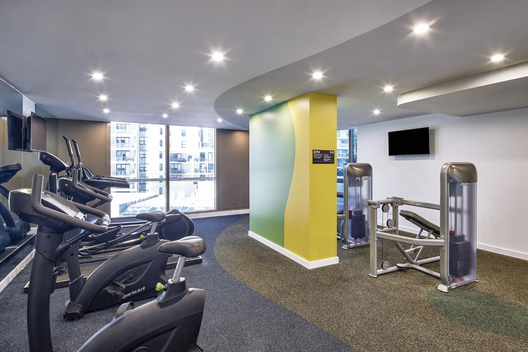 Meriton Suites George Street, Parramatta Сидни Екстериор снимка
