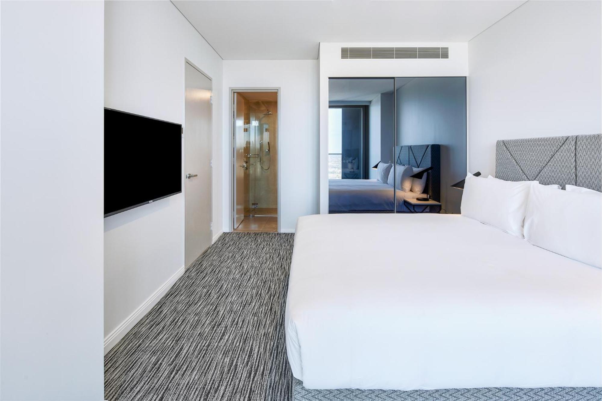 Meriton Suites George Street, Parramatta Сидни Екстериор снимка